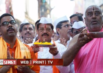 रथोत्सवाला उपस्थिती देऊन आमदार भोळे यांनी घेतले दर्शन