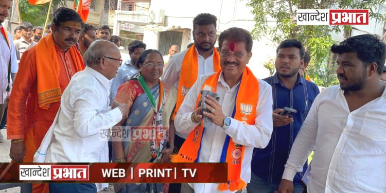 अब कि बार, राजूमामाचं आमदार.. इंद्रप्रस्थनगरात जेष्ठ नागरिकांचे आशीर्वाद