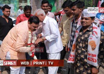 अनिल चौधरींना पिंप्री-मंगरूळ गटात वयोवृद्धांनी दिला आशीर्वाद