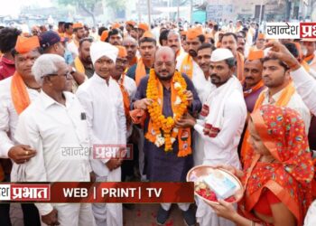 थोरामोठ्यांच्या आशीर्वादाने भगवा फडकणारचं.. – गुलाबराव पाटील