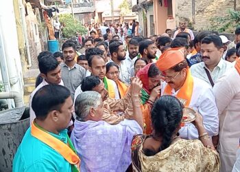 प्रभू श्रीराम यांच्या चरणी लीन होऊन आ. राजूमामा भोळे यांच्या प्रचाराची सुरुवात