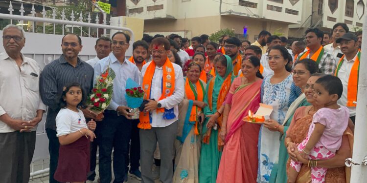 ‘भारत माता कि जय’ घोषणांनी रॅलीमध्ये प्रफुल्लित वातावरण