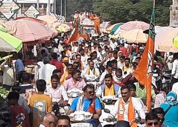 नागरिकांच्या प्रचंड प्रतिसादात आ. राजूमामा भोळे यांची वाहन रॅली