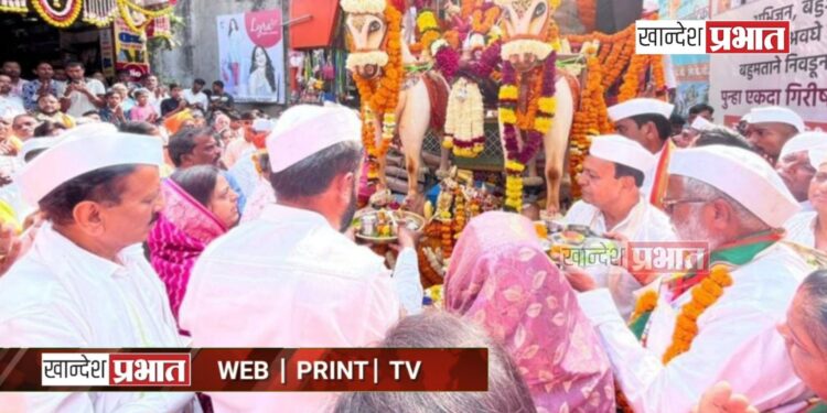 शेंदुर्णीतील रथोत्सवात मंत्री महाजन, खोडपे सर यांची उपस्थिती