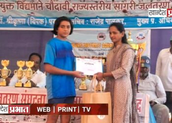 राज्यस्तरीय सागरी जलतरण स्पर्धेत अक्षरा वराडेचे यश