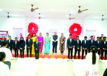जागतिक एड्स डे निमित्त गोदावरी नर्सिंग महाविद्यालयात रेड रिबिन क्लबची स्थापना