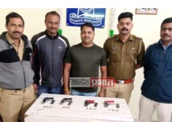 चार गावठी पिस्टल, २० जिवंत काडतुससह तरुणाला अटक