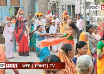 जुने जळगावात श्रीमद् भागवत कथेच्या सांगतानिमीत्त शोभायात्रा