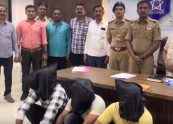 उत्तर प्रदेशातील व्यापाराला जळगावात लुटले ; तीघांना अटक