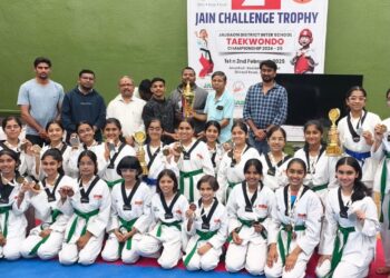 जैन चॅलेंज तायक्वांडो ट्रॉफी स्पर्धेमध्ये अनुभूती निवासी स्कूलला दुहेरी मुकूट