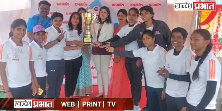 महिला क्रिकेट प्रीमियर लीग स्पर्धेत हेल्थ प्लस इन्स्टिट्यूट संघ ठरला उपविजेता