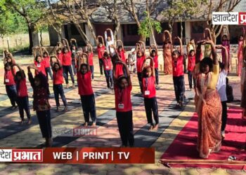 महिलांच्या निरोगी स्वास्थ्यासाठी मोफत योगासन वर्ग उत्साहात