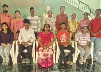 अनुभूती इंग्लिश मिडीअम स्कूलमध्ये आशा वर्करचा मुलगा प्रथम