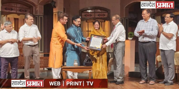 परिवर्तनतर्फे उत्कृष्ट संसद रत्न पुरस्काराबद्दल खा. स्मिता वाघ यांचा सत्कार