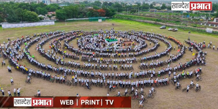 ‘फिट इंडिया संडे ऑन सायकल उपक्रमाचे केंद्रीय क्रीडा राज्यमंत्री खडसे यांच्या हस्ते पंढरपूरात उद्घाटन
