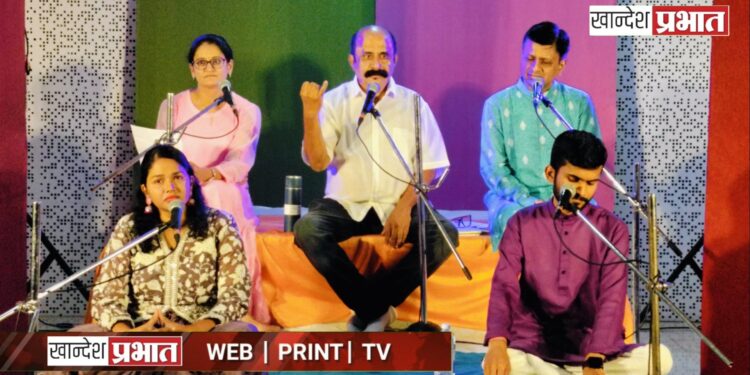 गुलजारांचे शब्द, पावसाच्या सरी आणि ‘परिवर्तन’च्या कलावंतांनी केले कालिदासाला नमन!