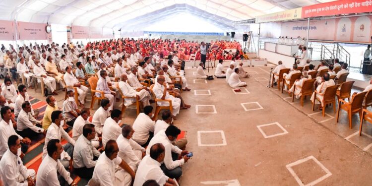 जळगावात ‘आत्मोत्कर्ष चातुर्मास’चा मंगल प्रवेश उत्साहात