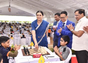 मुलींच्या गटात महाराष्ट्रातील क्रिशा जैनची आघाडी