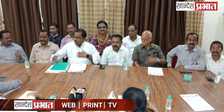 ‘लाव रे तो व्हिडिओ’: परीट-धोबी समाजाचे मुख्यमंत्र्यांविरुद्ध राज्यव्यापी आंदोलन