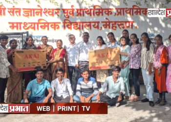 माजी विद्यार्थ्यांकडून संत ज्ञानेश्वर विद्यालयाला दोन टीव्ही संच भेट