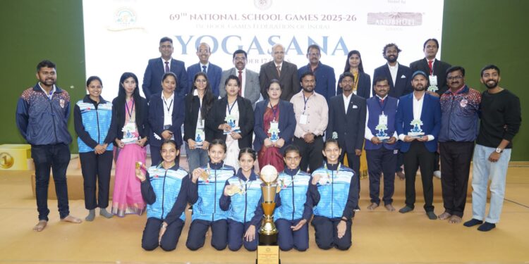 राष्ट्रीय योगासन स्पर्धेत महाराष्ट्राचा दबदबा; जळगावात पटकावले विजेतेपद