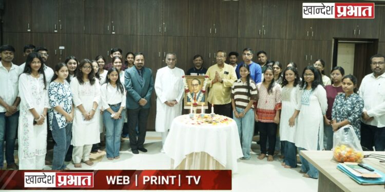 डॉ. उल्हास पाटील वैद्यकीय महाविद्यालयात डॉक्टर बाबासाहेब आंबेडकर जयंती साजरी