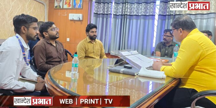 शहरातील वीज समस्यांबाबत उपमहापौर आक्रमक; विनापरवाना पोल उभारल्यास खैर नाही!