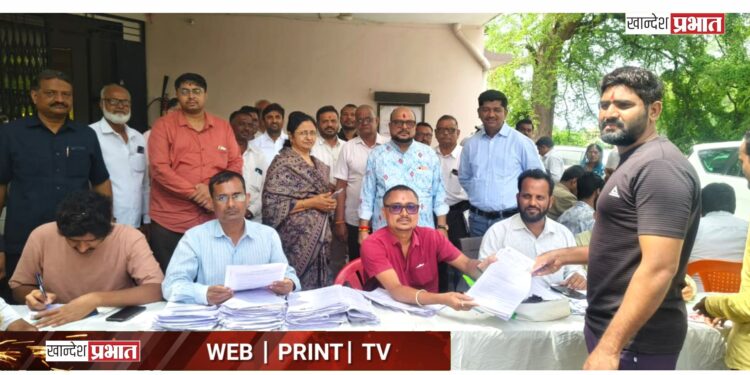 एकही मतदार वंचित राहू नये’; पाळधीत एसआयआर मोहिमेला नागरिकांचा उत्स्फूर्त प्रतिसाद!