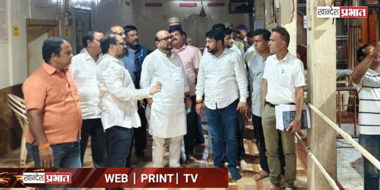 संत सखाराम महाराज वाडी संस्थान आग दुर्घटना: पालकमंत्री गुलाबराव पाटील यांच्याकडून प्रत्यक्ष पाहणी