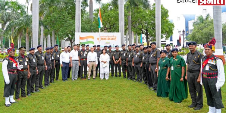 जैन इरिगेशनसह विविध आस्थापनांमध्ये स्वातंत्र्यदिन उत्साहात