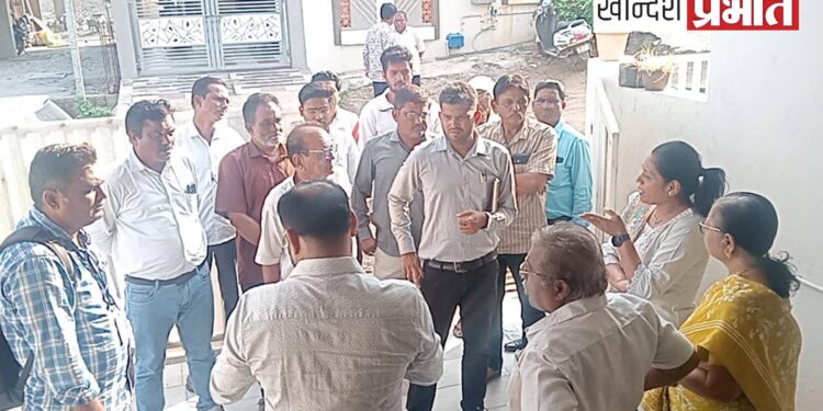 वॉटर मीटरच्या सदोष कारभारावरून महापौरांनी केली कंत्राटदाराची कानउघाडणी