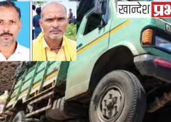 टायर फुटल्याने ४०७ मालवाहू टेम्पोचा अपघात; दोन हमालांचा जागीच मृत्यू