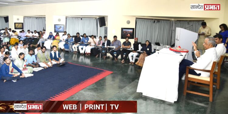गांधीतीर्थचे कार्य दीपस्तंभाप्रमाणे – अशोक जैन