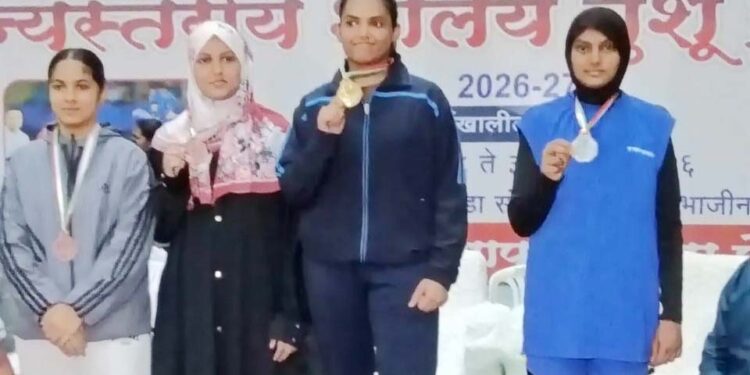 फलकनाज शेखचे राज्यस्तरीय स्पर्धेत रौप्यपदक
