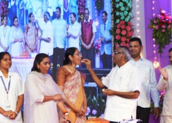 डॉ. वर्षा पाटील यांच्यावर शुभेच्छांचा वर्षाव