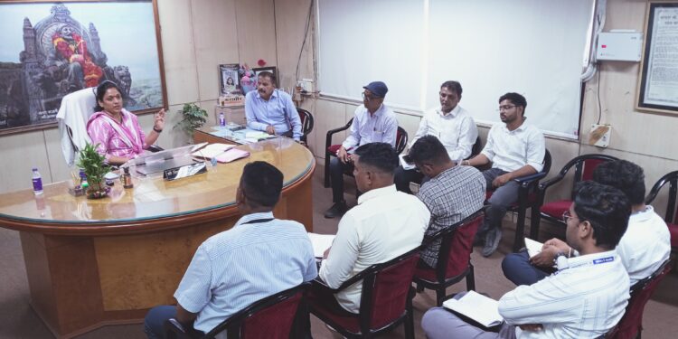 शहर स्वच्छतेसाठी महापौर दीपमाला काळे आक्रमक; काम न करणाऱ्या कर्मचाऱ्यांवर कारवाईचा इशारा